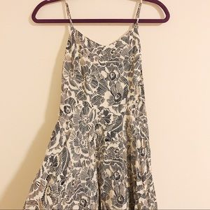Old Navy black and white floral dress